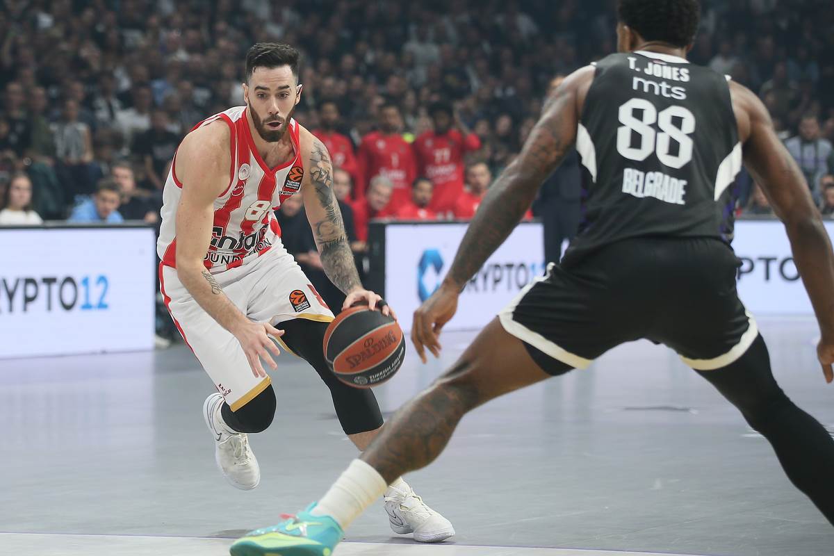 OLIMPIJAKOS - PARTIZAN (15).JPG