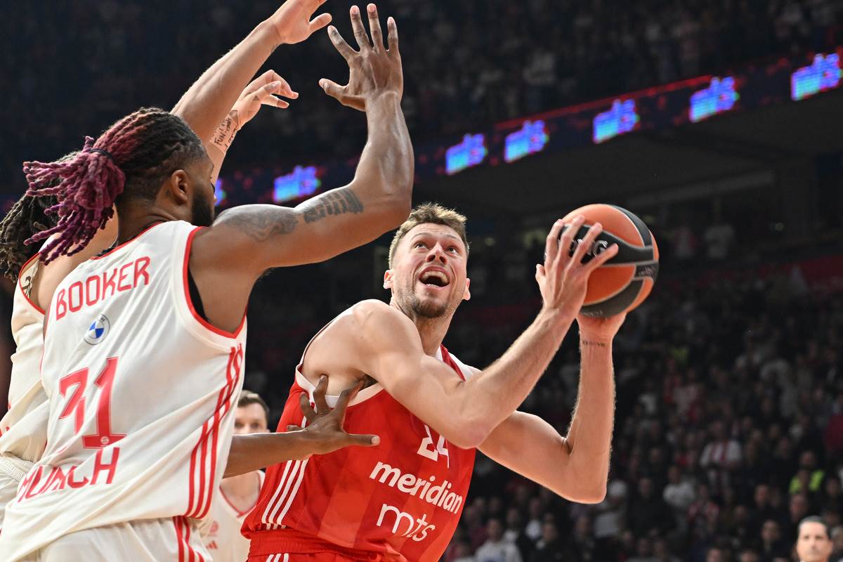 Zvezda - Bajern (7).JPG