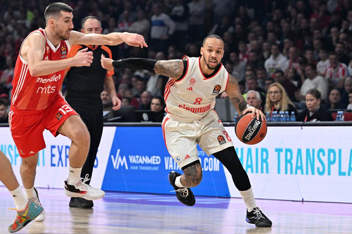 Zvezda - - Bajern (15).JPG