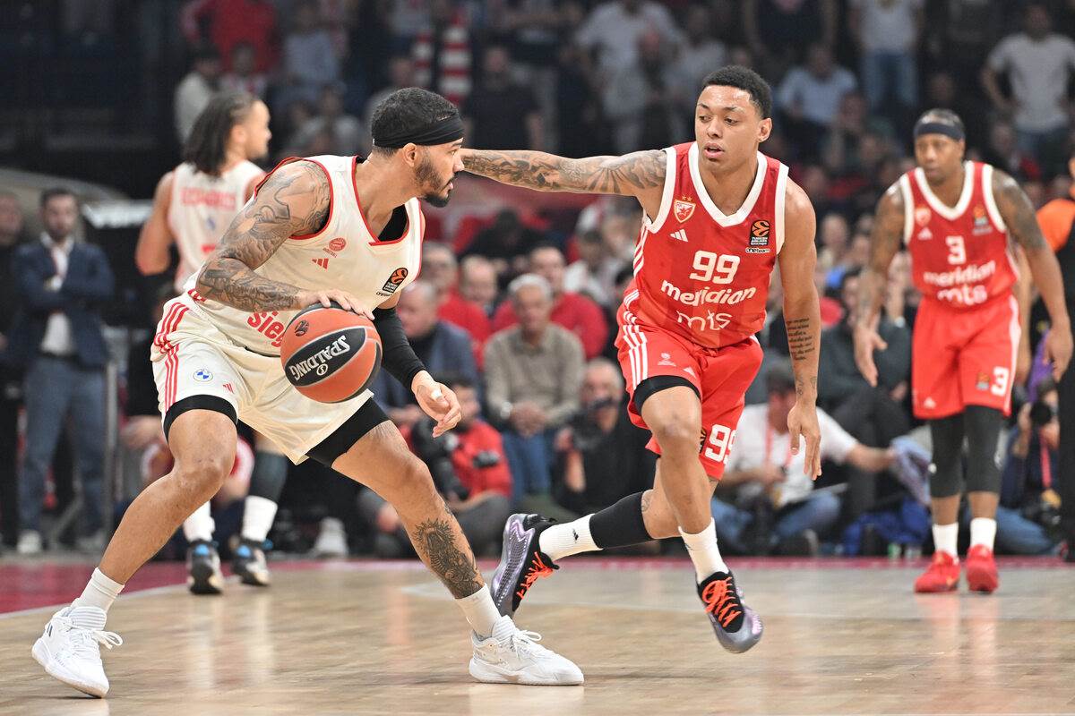 Zvezda - - Bajern (8).JPG