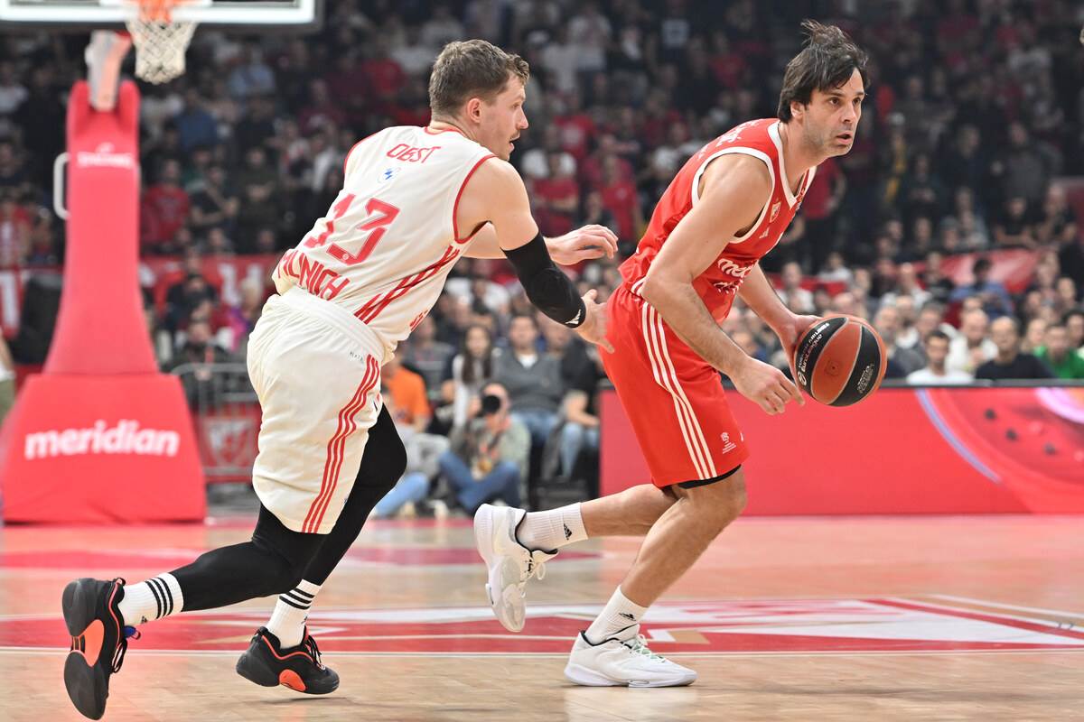 Zvezda - - Bajern (5).JPG