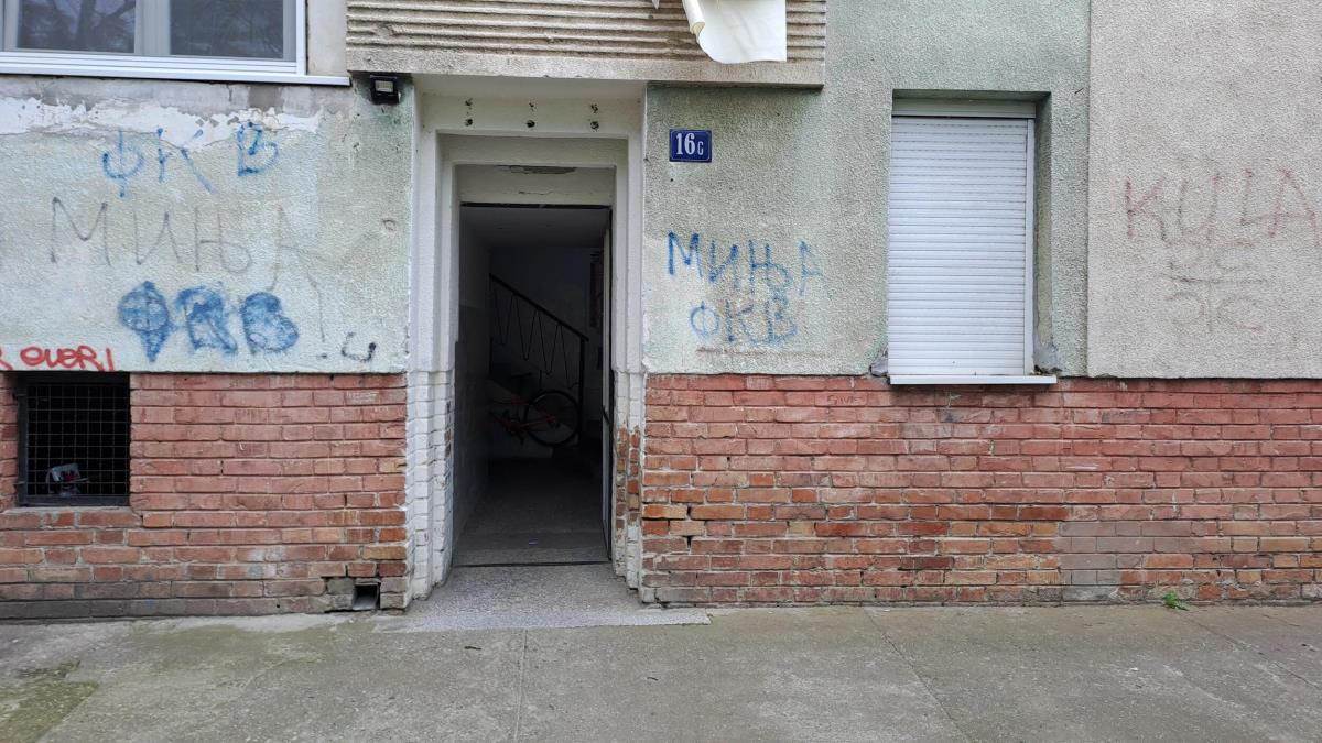 Stan roditelja Dare Bubamare u Novom Sadu (10).jpg