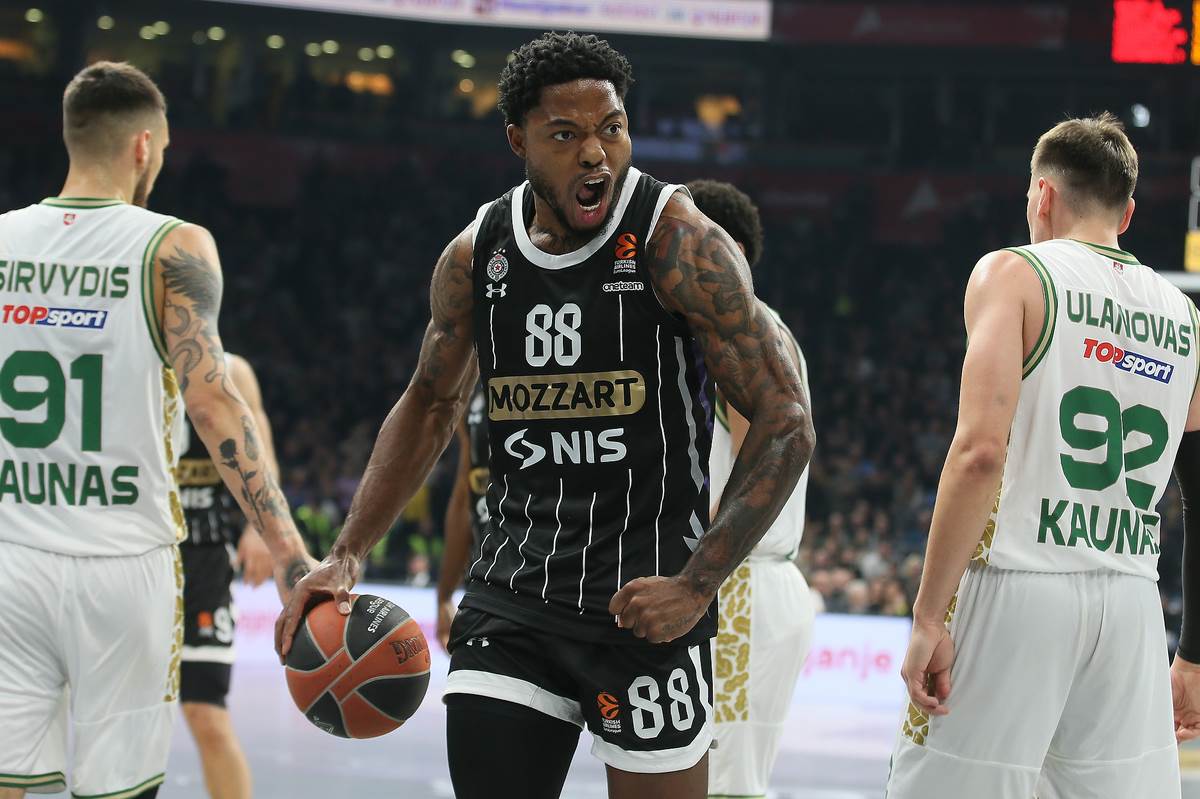 ŽALGIRIS partizan (4).JPG