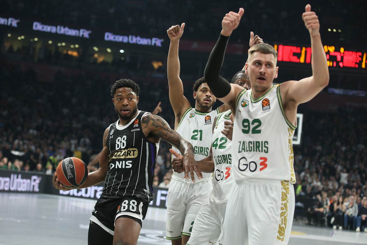 ŽALGIRIS partizan (5).JPG