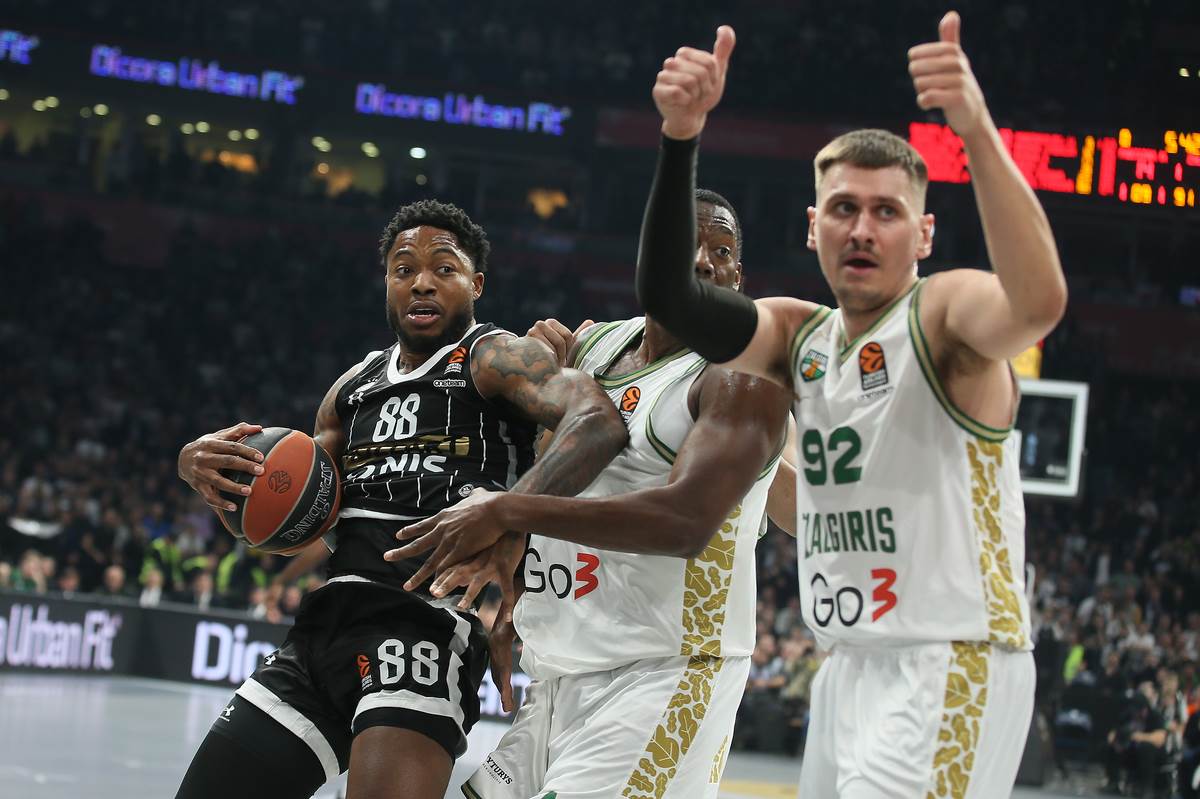ŽALGIRIS partizan (6).JPG