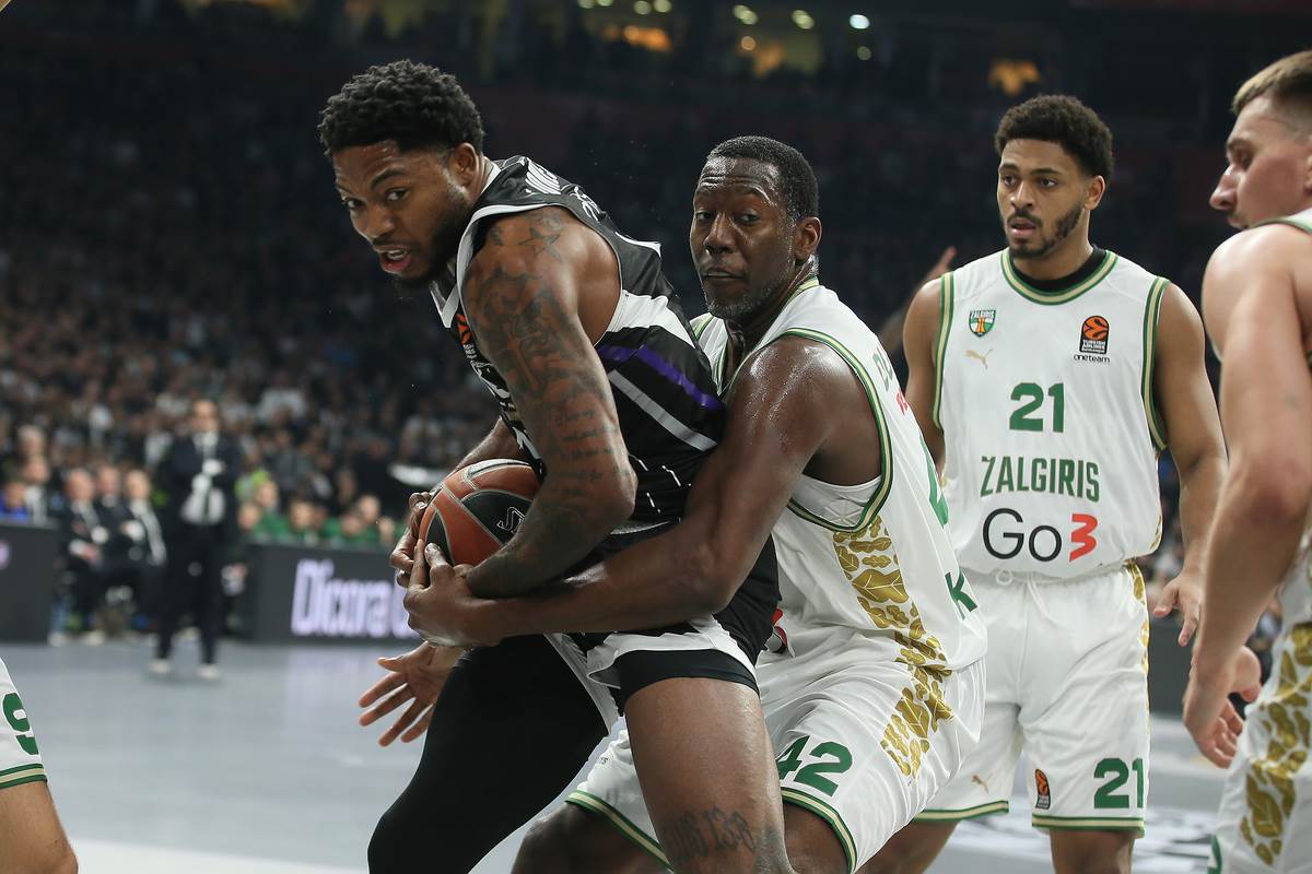 ŽALGIRIS partizan (7).JPG