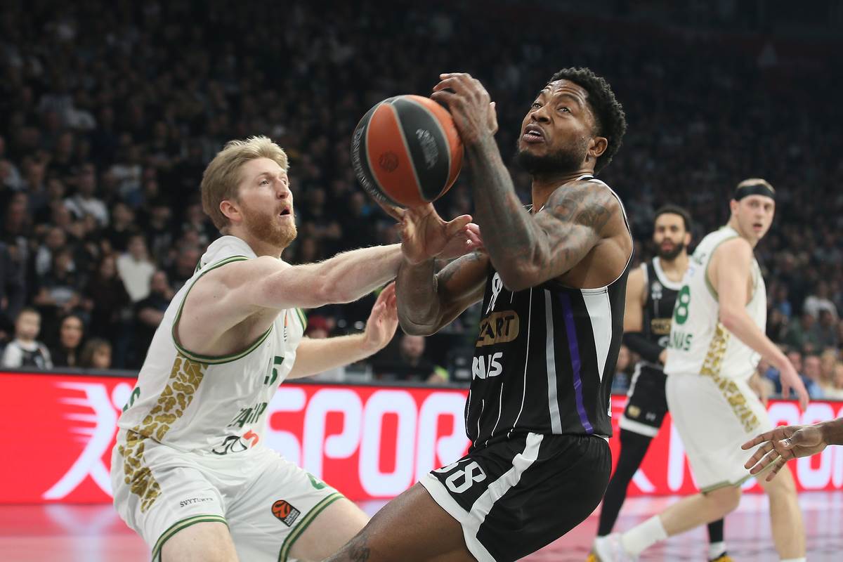 ŽALGIRIS partizan (18).JPG