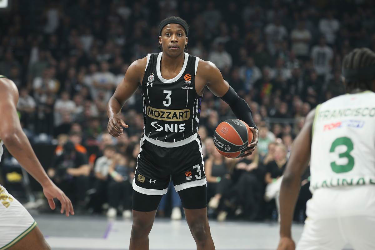 ŽALGIRIS partizan (21).JPG