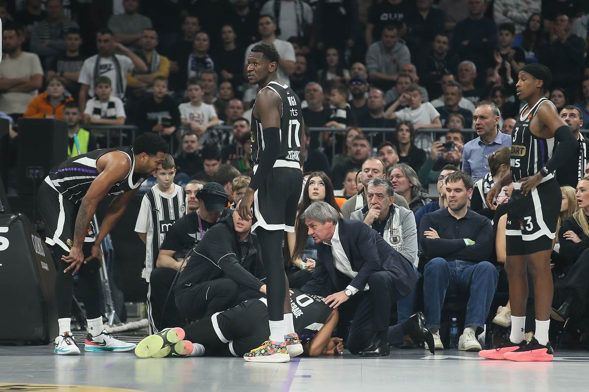 ŽALGIRIS partizan (28).JPG