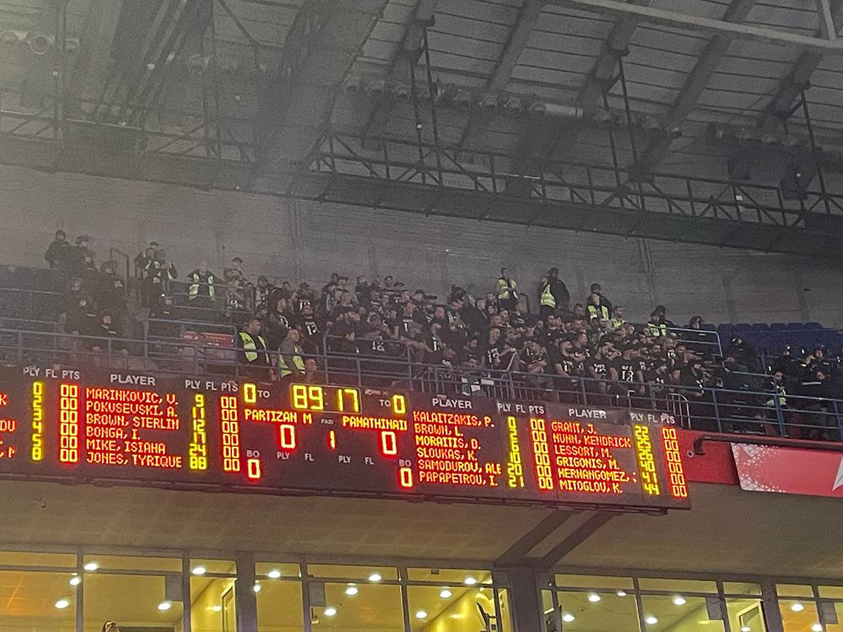 navijači panataikosa  (1).jpeg