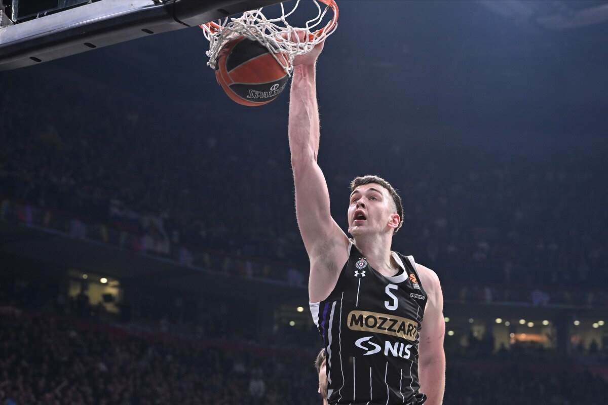 Partizan Panatinaikos (10).JPG