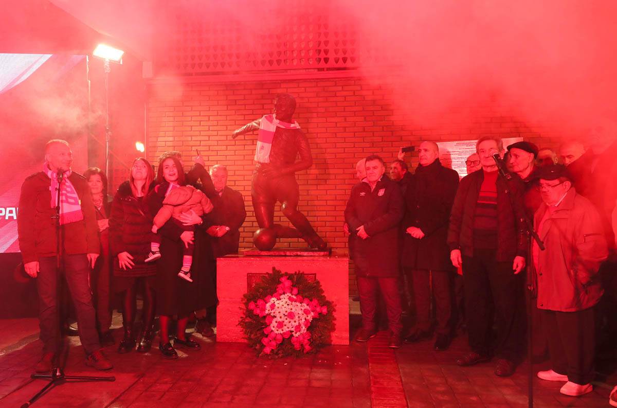 šekularac spomeik 7.jpg