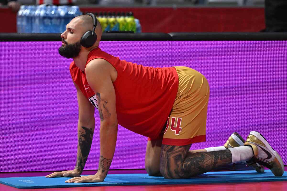 Crvena Zvezda Olimpijakos (6).JPG