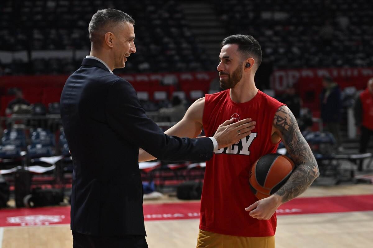 Crvena Zvezda Olimpijakos (1).JPG