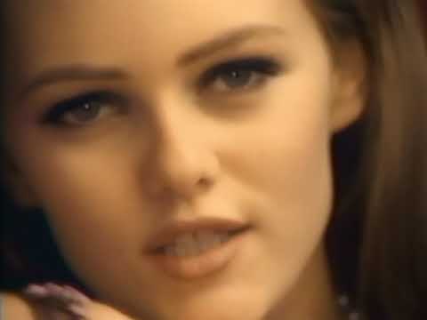 Zašto Džoni Dep nije želeo da oženi Vanesu paradi sa kojom je dobio dvoje dece?