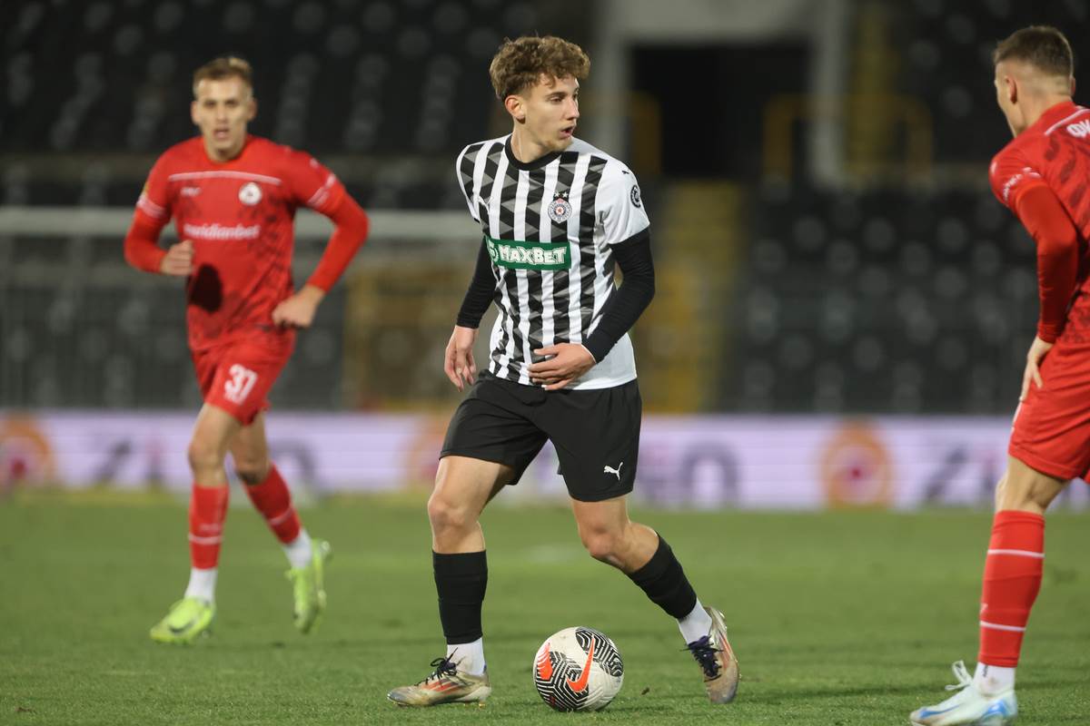 Partizan IMT  (31).JPG