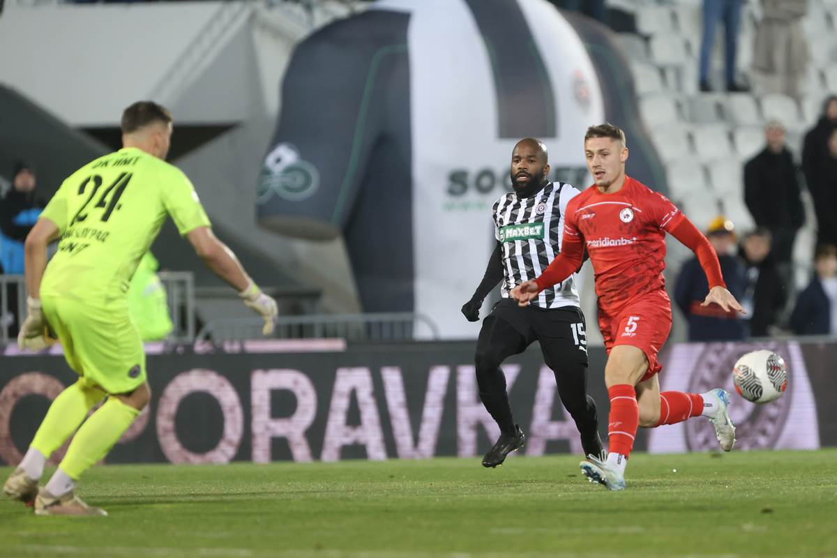 Partizan IMT  (17).JPG