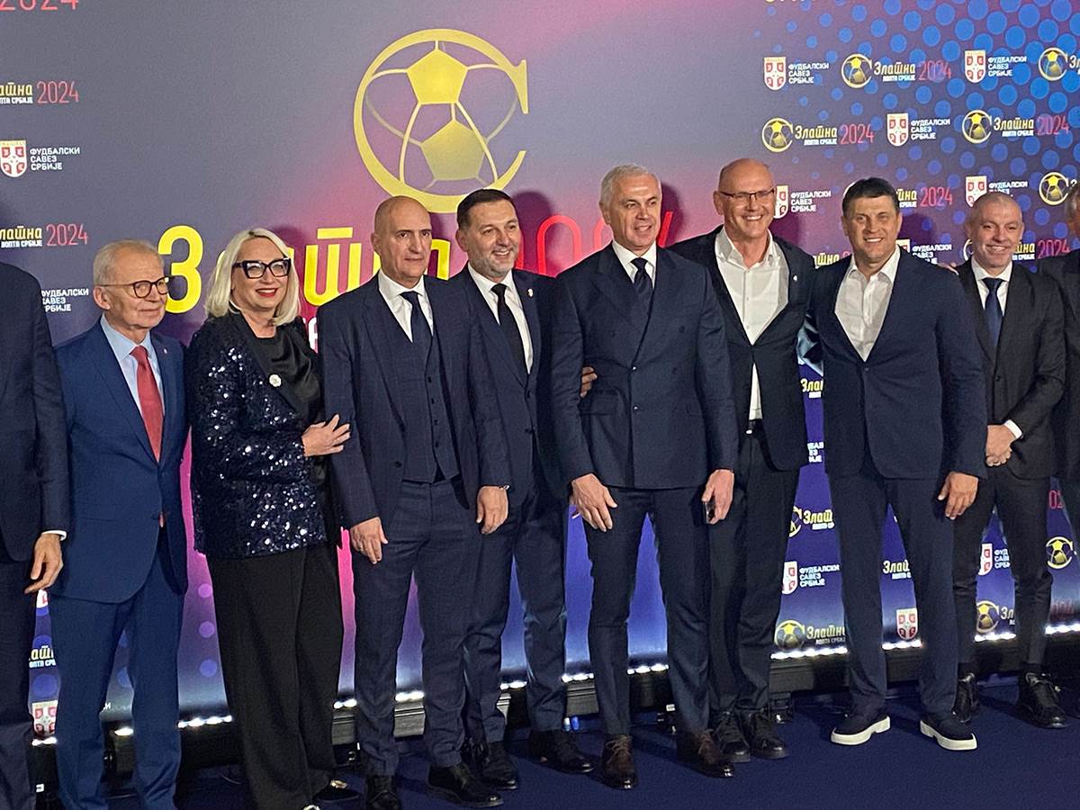 Vladan Milojević dodela Zlatne lopte FSS (4).jpeg