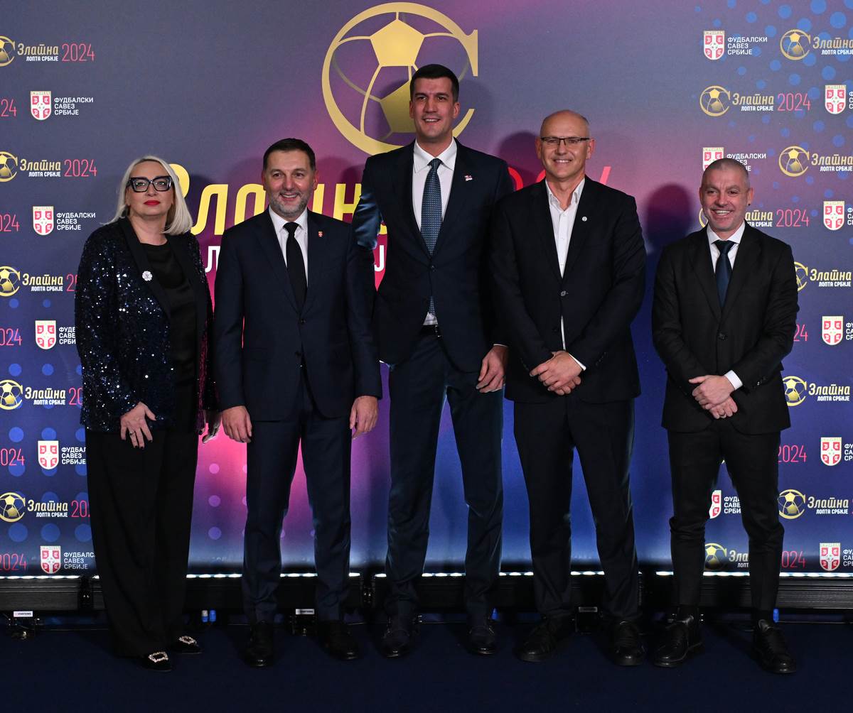 Dušan Vlahović osvojio Zlatnu loptu FSS