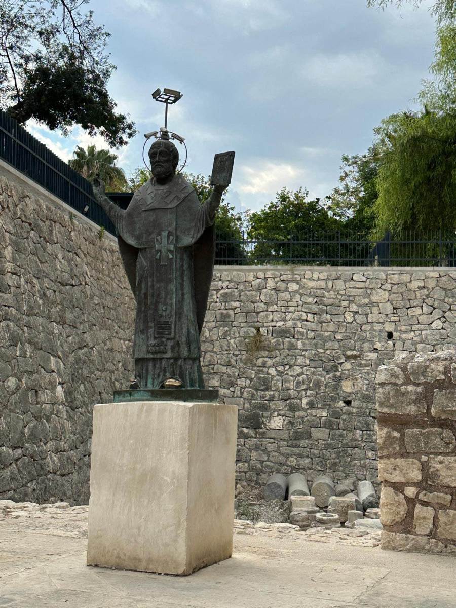 Crkva u Miri (2).jpg