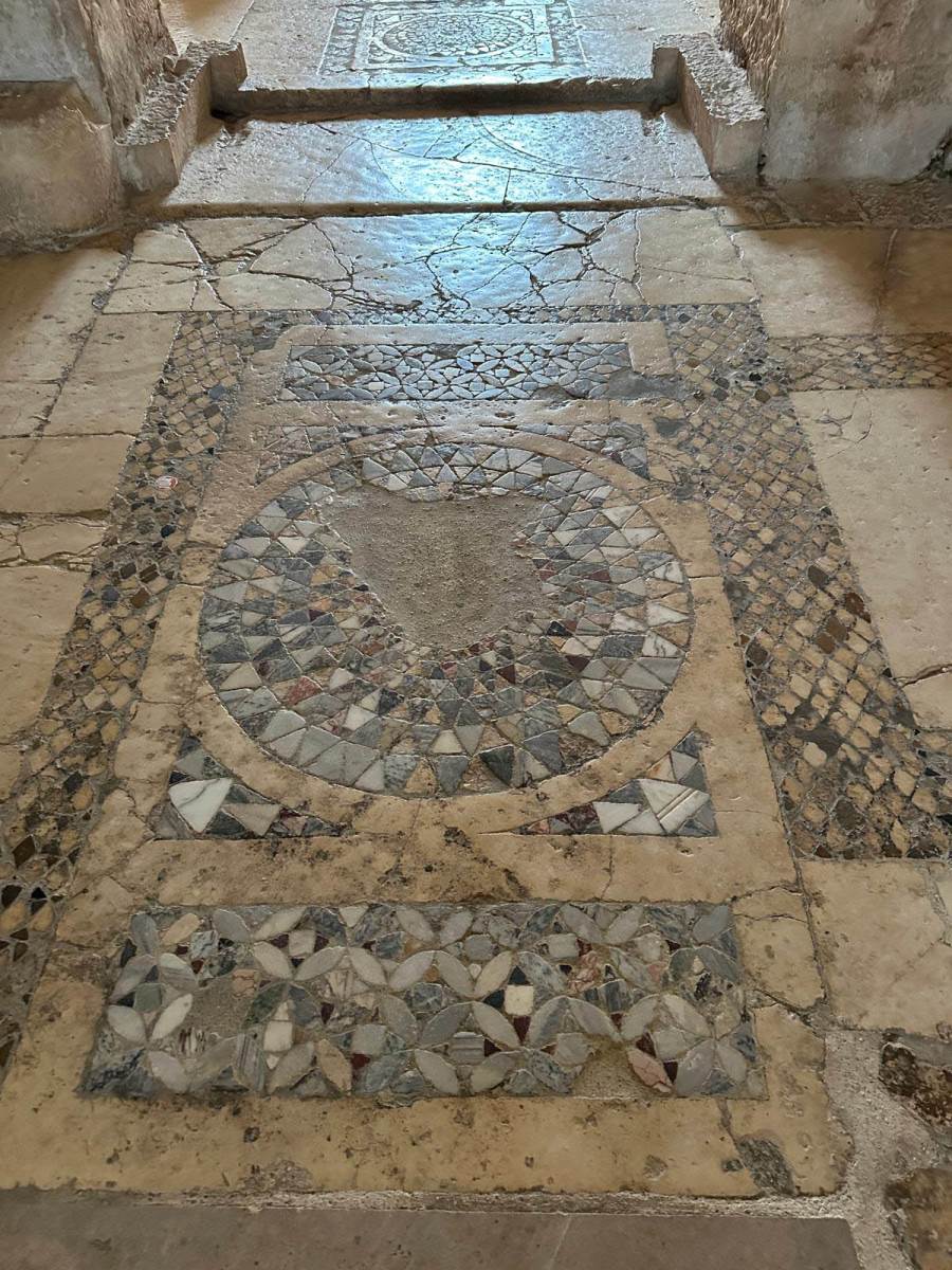 Crkva u Miri (7).jpg