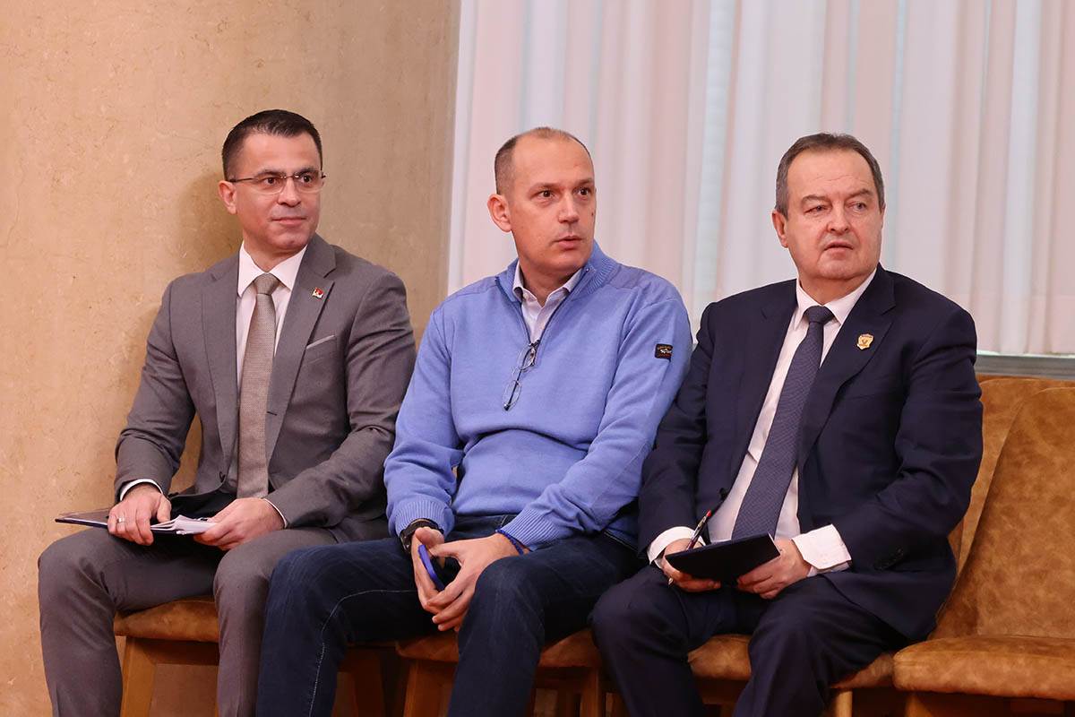 Aleksandar Vučić izneo sve detalje o stambenim kreditima za mlade