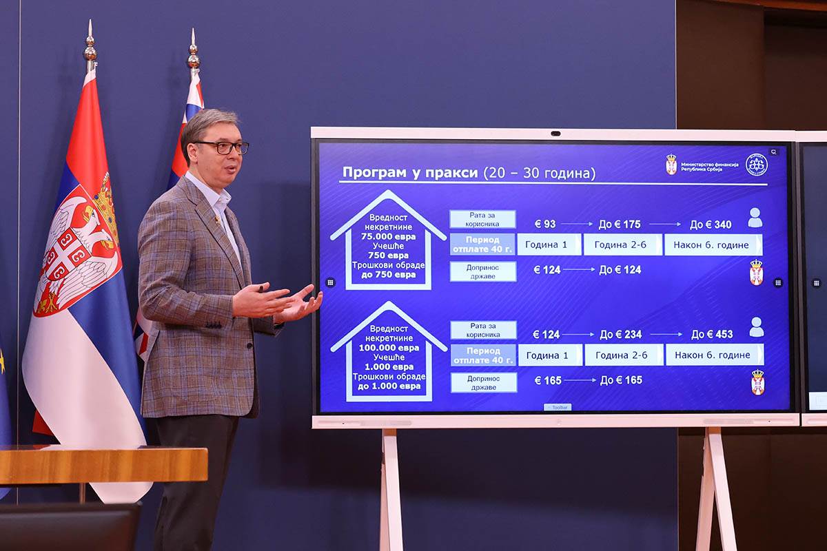 Vučić obraćanje (13).jpg