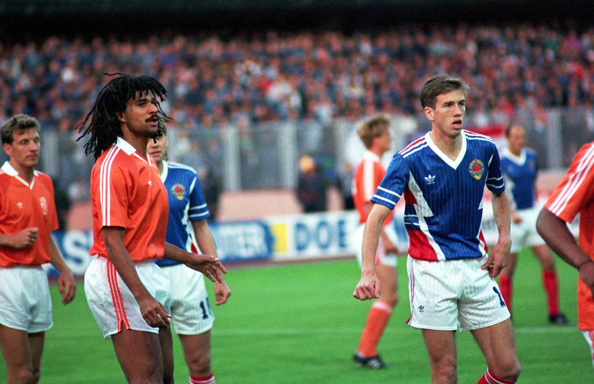 jugoslavija holandija 1990 (8).jpg