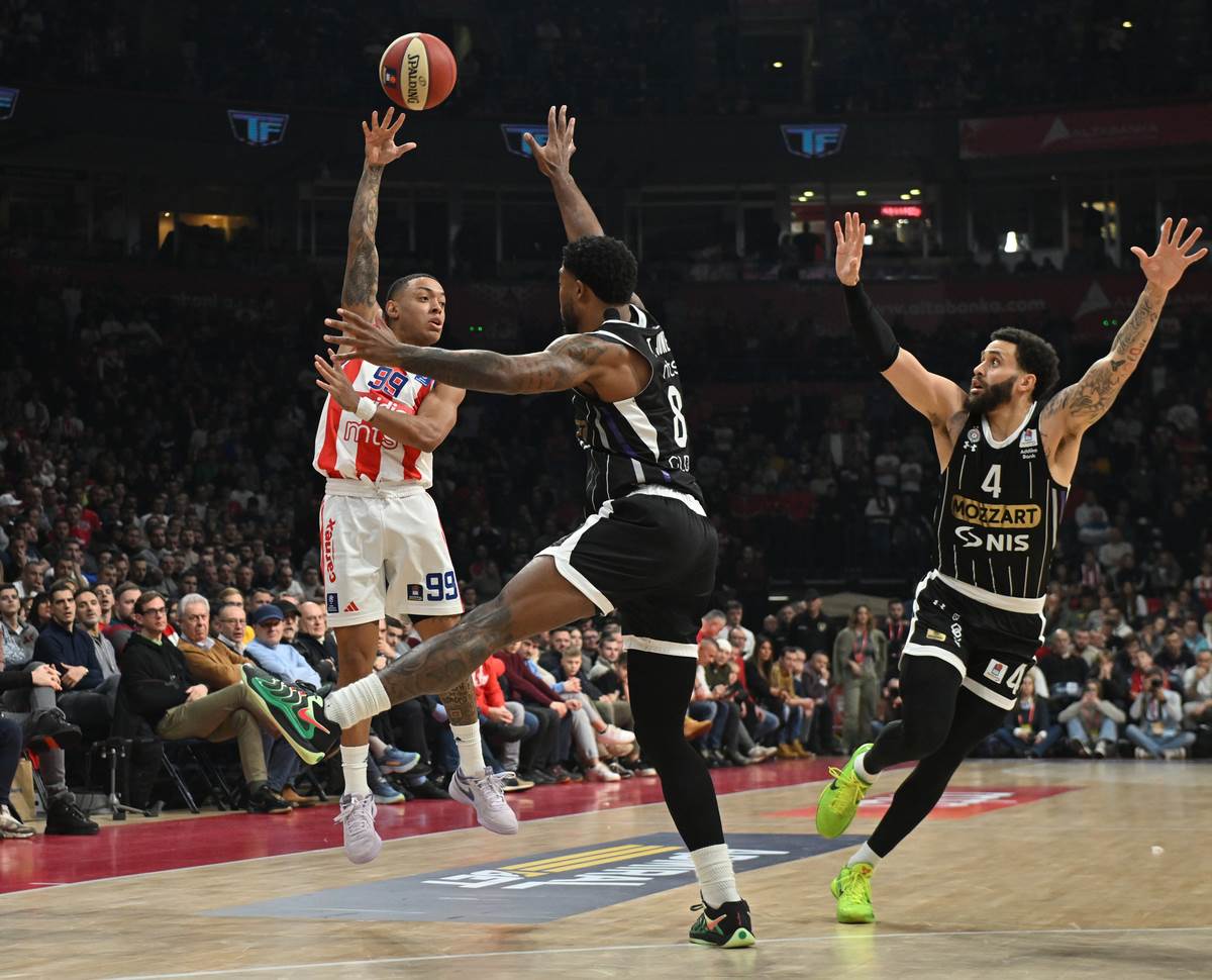 Crvena Zvezda --- Partizan (15).jpg