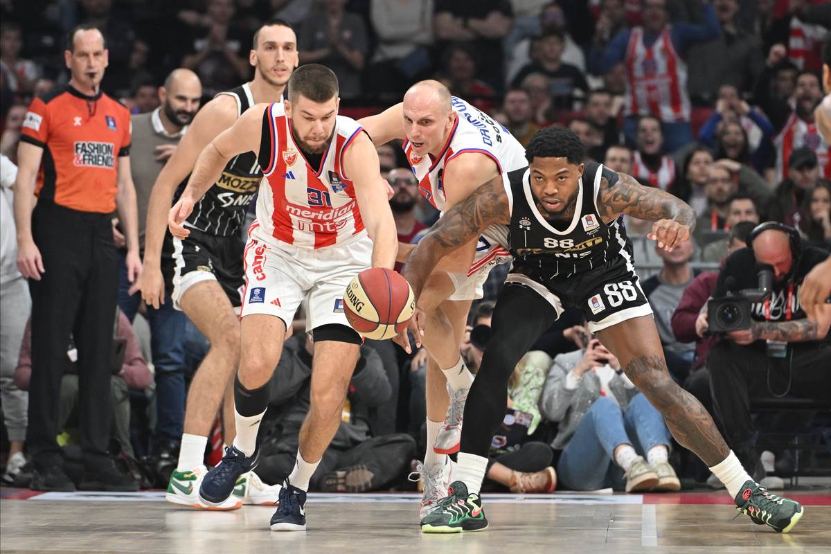 Crvena Zvezda --- Partizan (2).jpg
