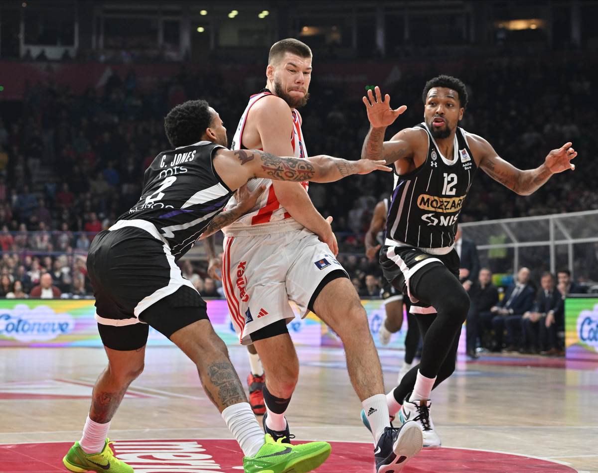 Crvena Zvezda --- Partizan (1).jpg