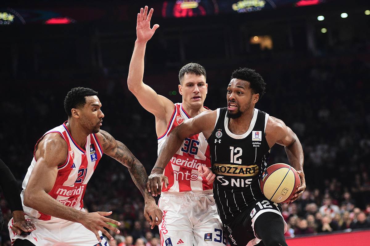 Partizan Zvezda (6).JPG