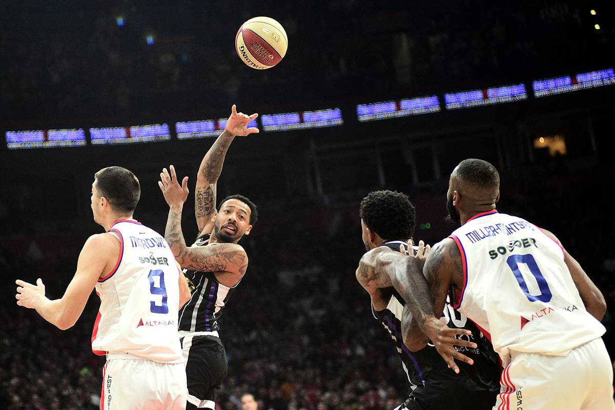 Partizan Zvezda (11).JPG