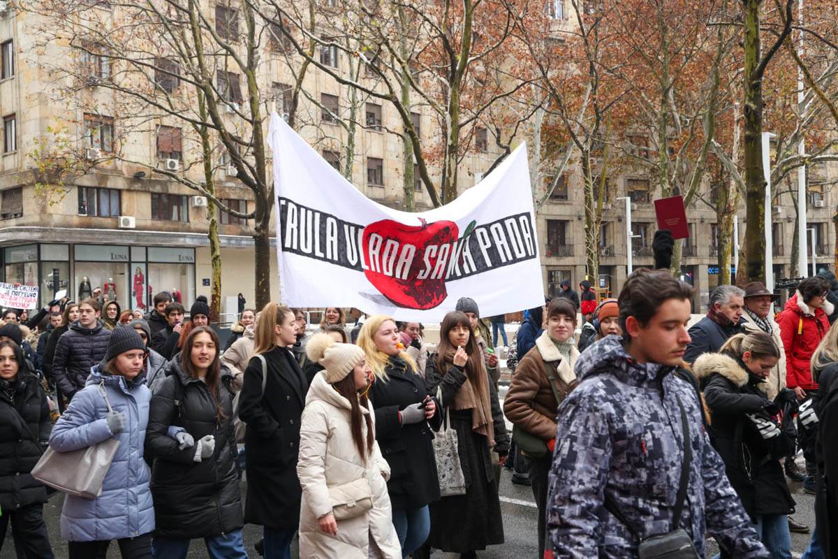 protest studenata skupština beograda 15.jpg