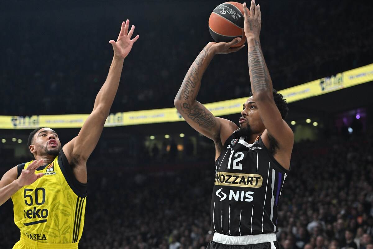 Partizan Fenerbahče (15).JPG