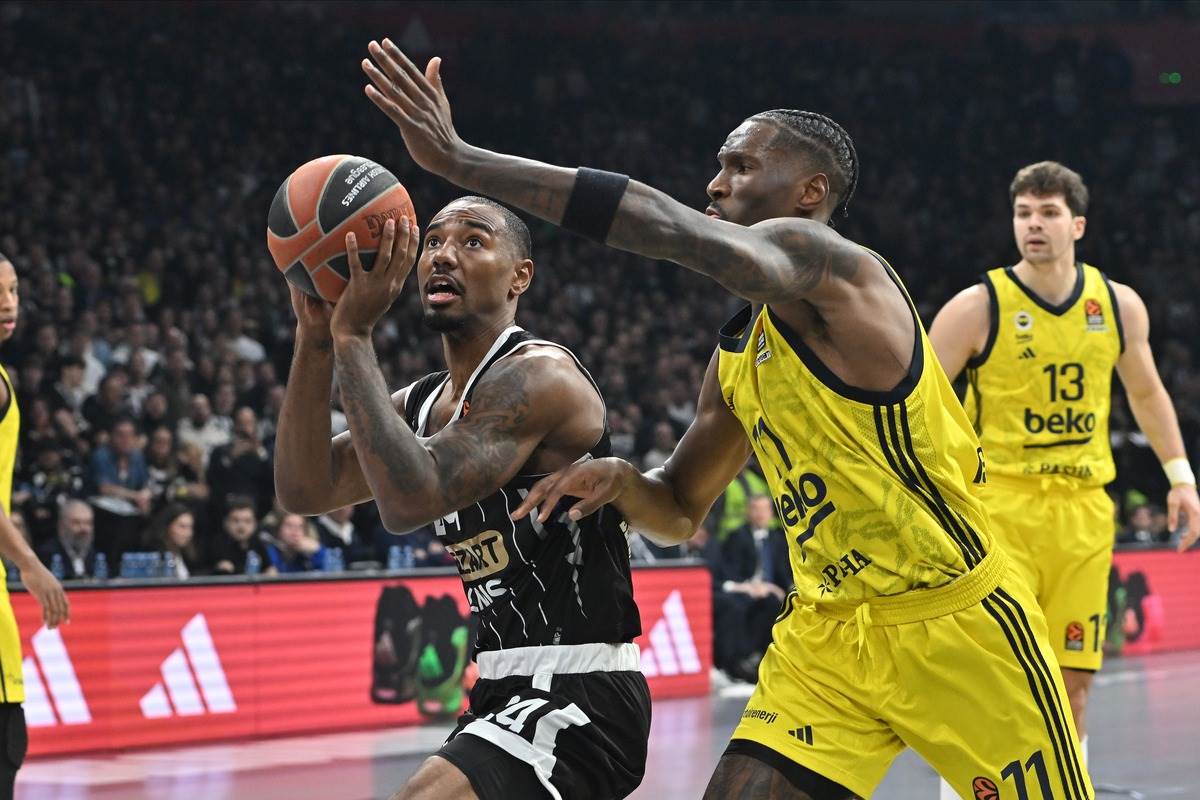 Partizan Fenerbahče (21).JPG