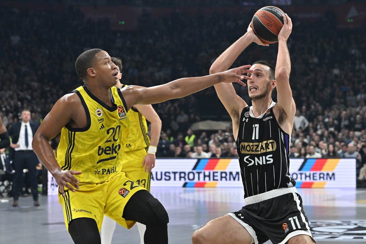 Partizan Fenerbahče (22).JPG