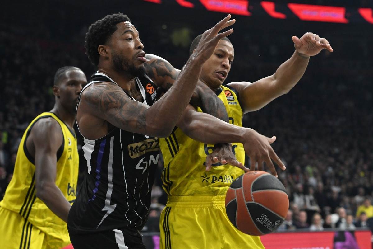 Partizan Fenerbahče (25).JPG