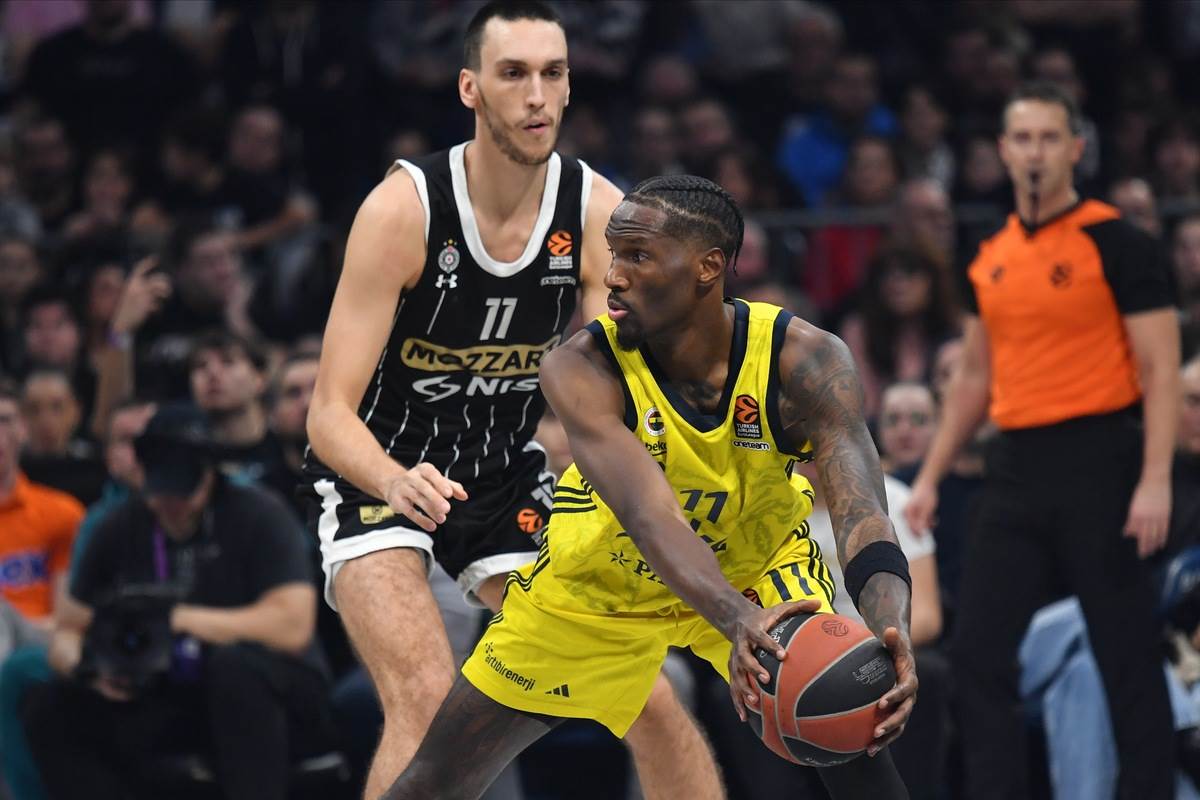 Partizan Fenerbahče (26).JPG