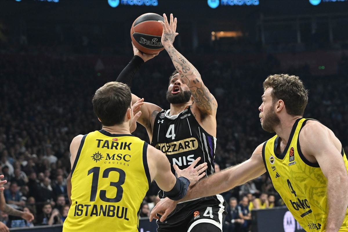 Partizan Fenerbahče (27).JPG