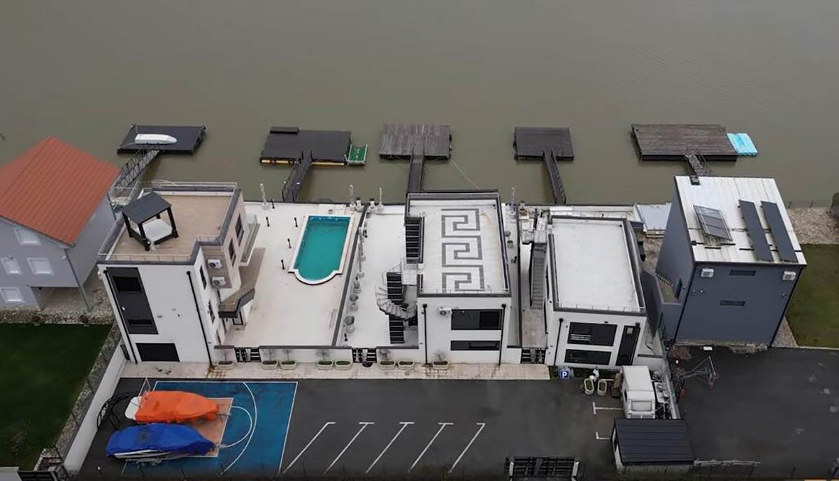 vikendica Radiša Trajković Đani (3).jpg