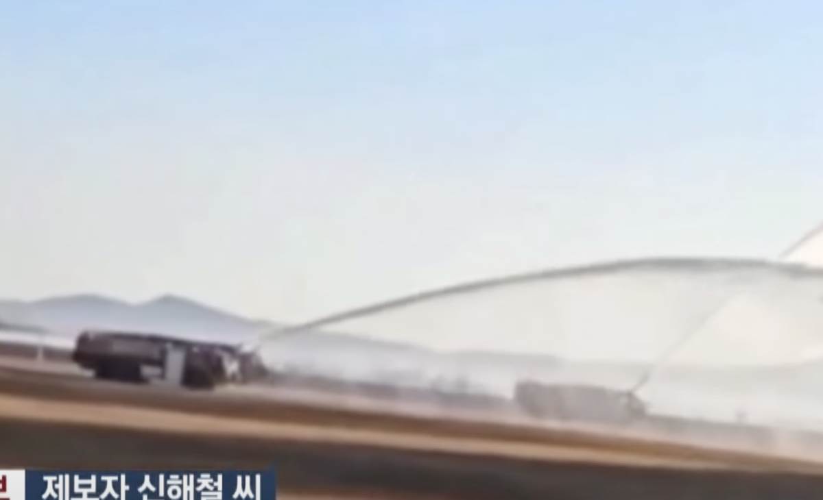 avion se zapalio u juznoj koreji 3.png