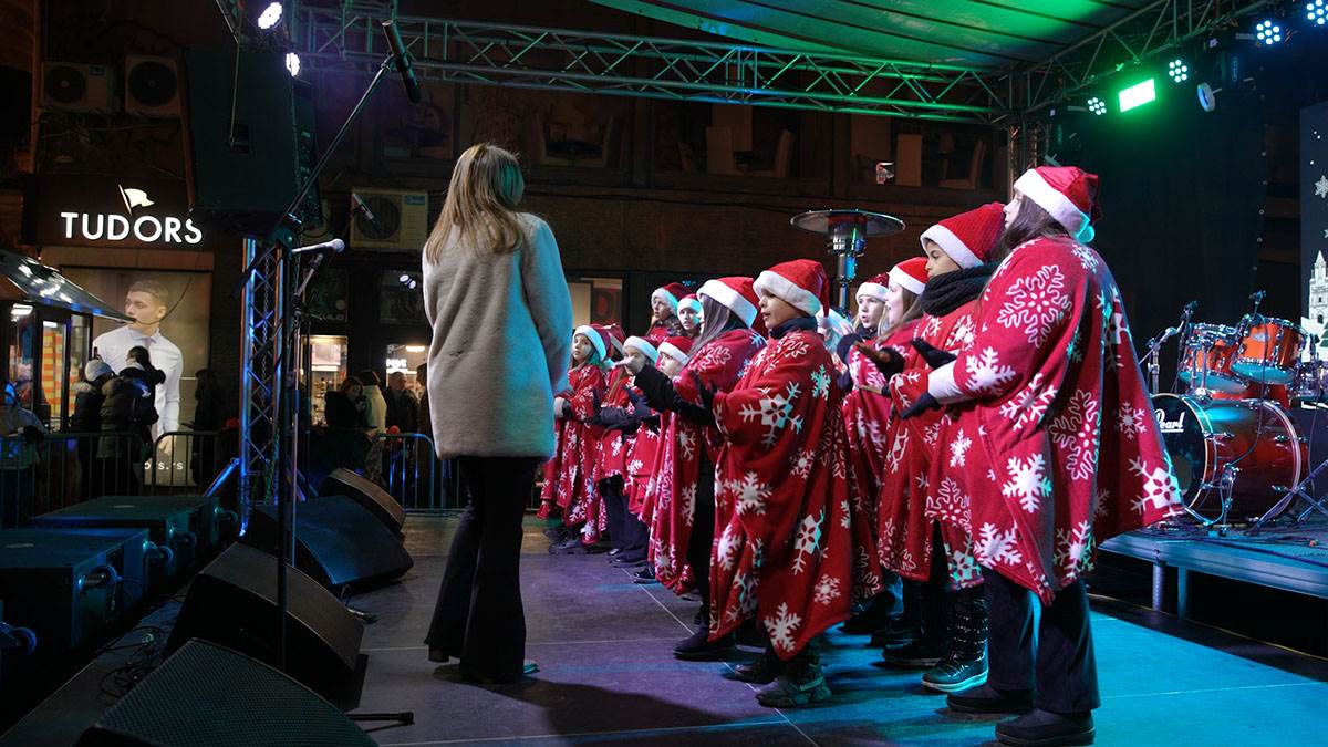 koncertu dečjeg hora  „Čarolija.  (9).jpg