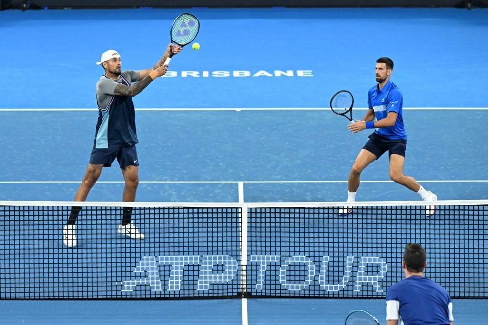 Nik Kirjos spuštao glavu ispod stola zbog suza