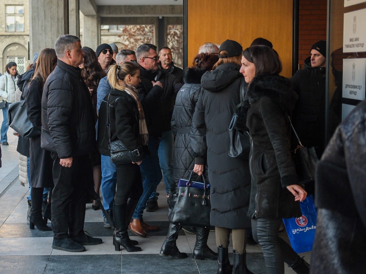 Presuda Vladimiru i Miljani Kecmanović