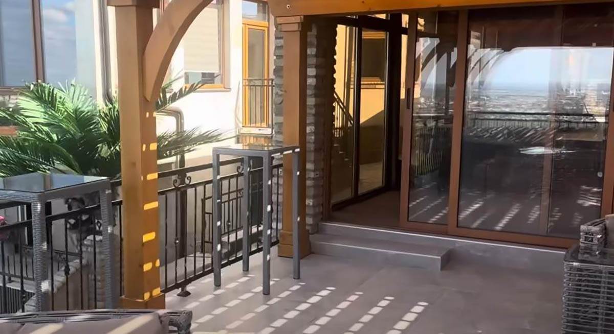 Kako izgleda luksuzna vila Aleksandre Subotić i Pece