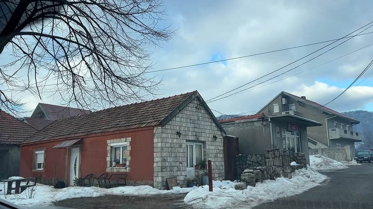 Kuća ubice sa Cetinja, masakr na Cetinju, Aco Martinović