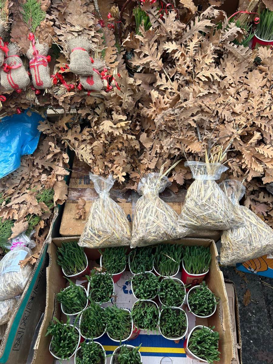 Kalenic pijaca, badnjaci i cene ribe (3).jpg