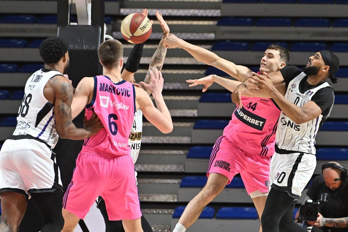 Mega - Partizan  (10).JPG