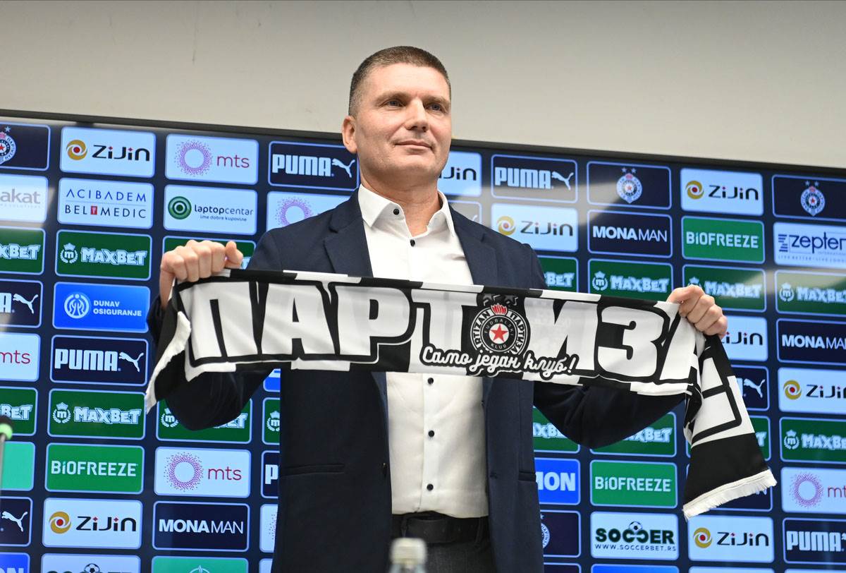 srđan blagojević novi trener fk partizan (8).jpg